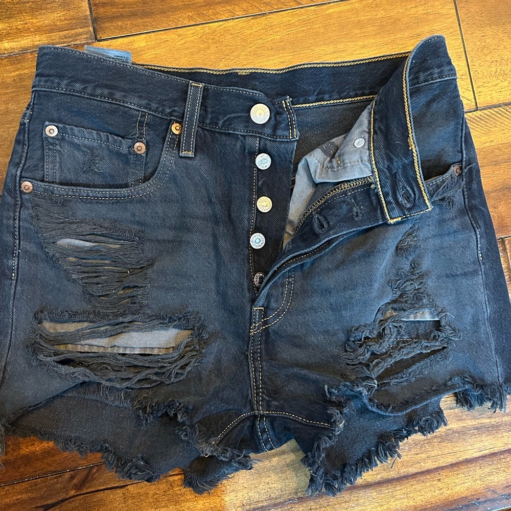 Levi 501 Jean shorts 🎱